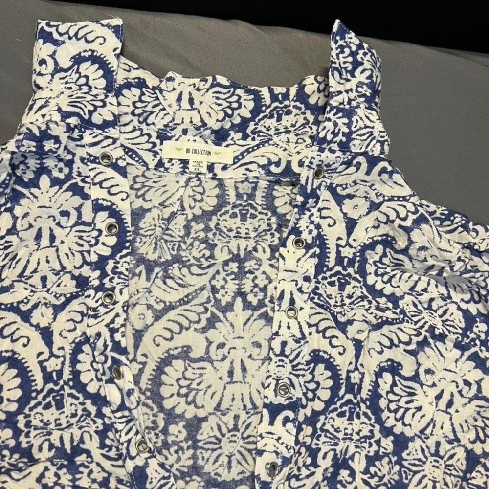 BD Collection XXL Blue White Damask Lace Up Grommet Neck Long Sleeve Blouse Top - Picture 4 of 5